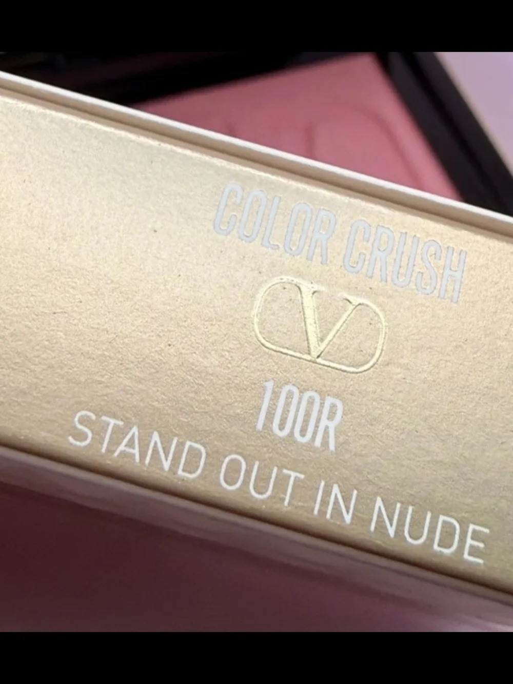 Valentino luminous soft